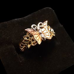 10K GOLD LADIES BUTTERFLY RING (SIZE 7)
