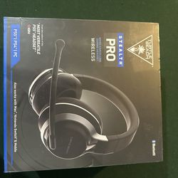 Brand New Turtle Beach  Stealth Pro Wireless Gaming Headset For Playstation