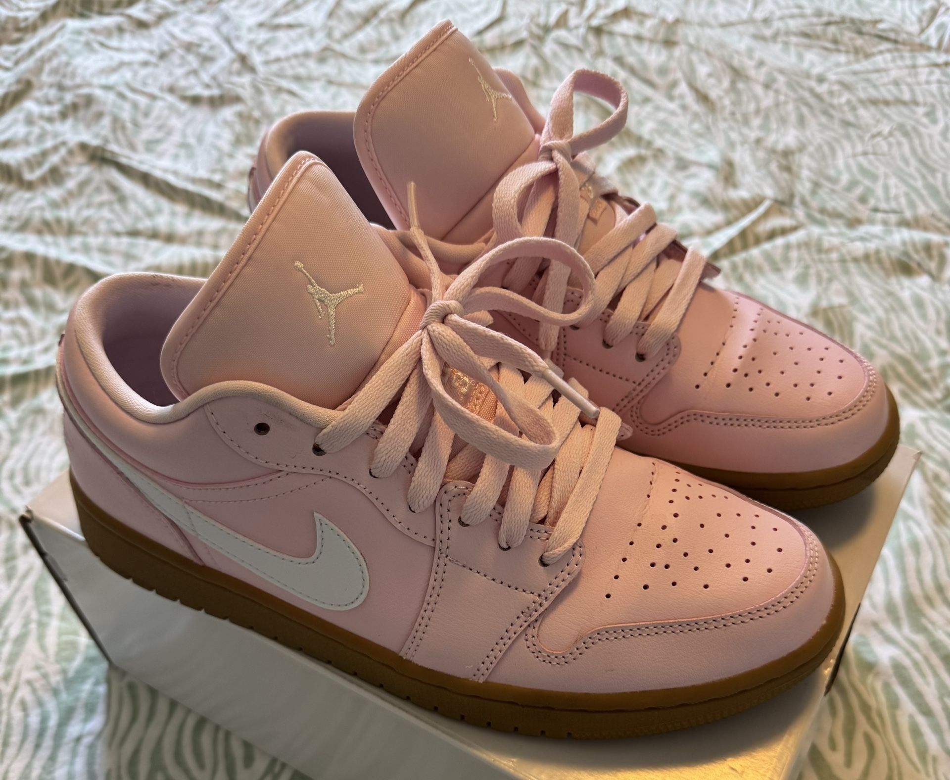 Nike Air Jordans Pink Jordans Womens Size 10 Nike Air Jordan Size