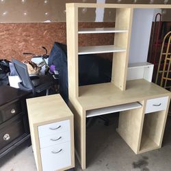 DESK AND FILE CABINET 