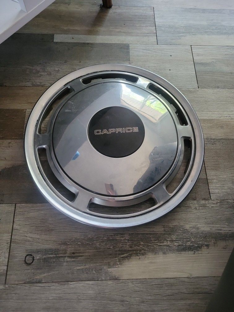 Classic Caprice Hubcap Set All Four