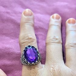 Glass Gemestone Vintage Ring 