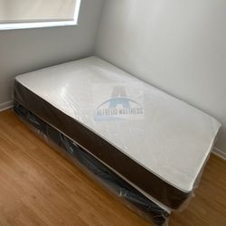 Full mattress with box spring (2pc set - new) 