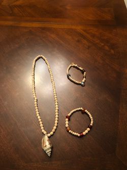 Beads necklace & 2 Bracelets