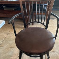 6-Bar Stools 