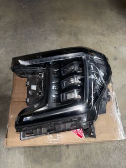 2022-24 GMC Yukon Left Headlight Assy