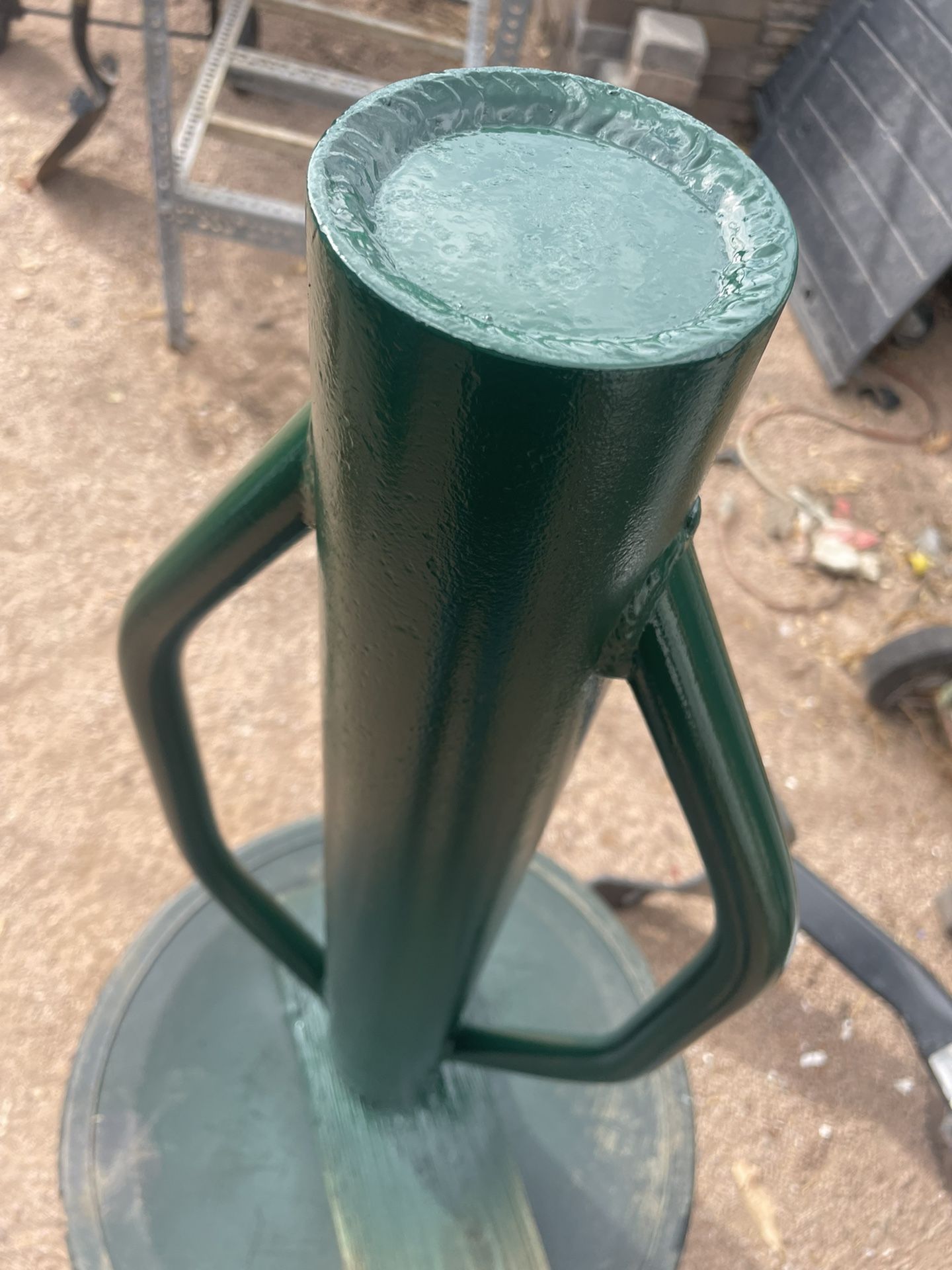 Metal Para Clavar Estacas A Los Árboles