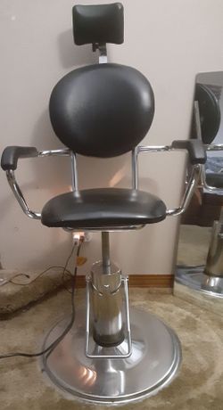 New salon chair