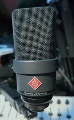 Neumann microphone tlm 103