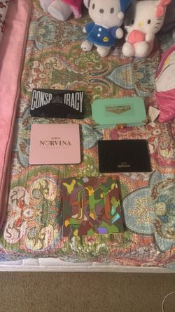 Makeup pallets