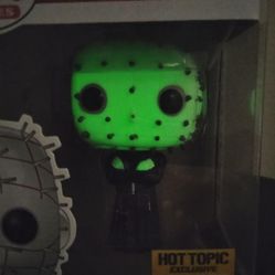 Hellraiser Pinhead Funko Pop #360 GITD