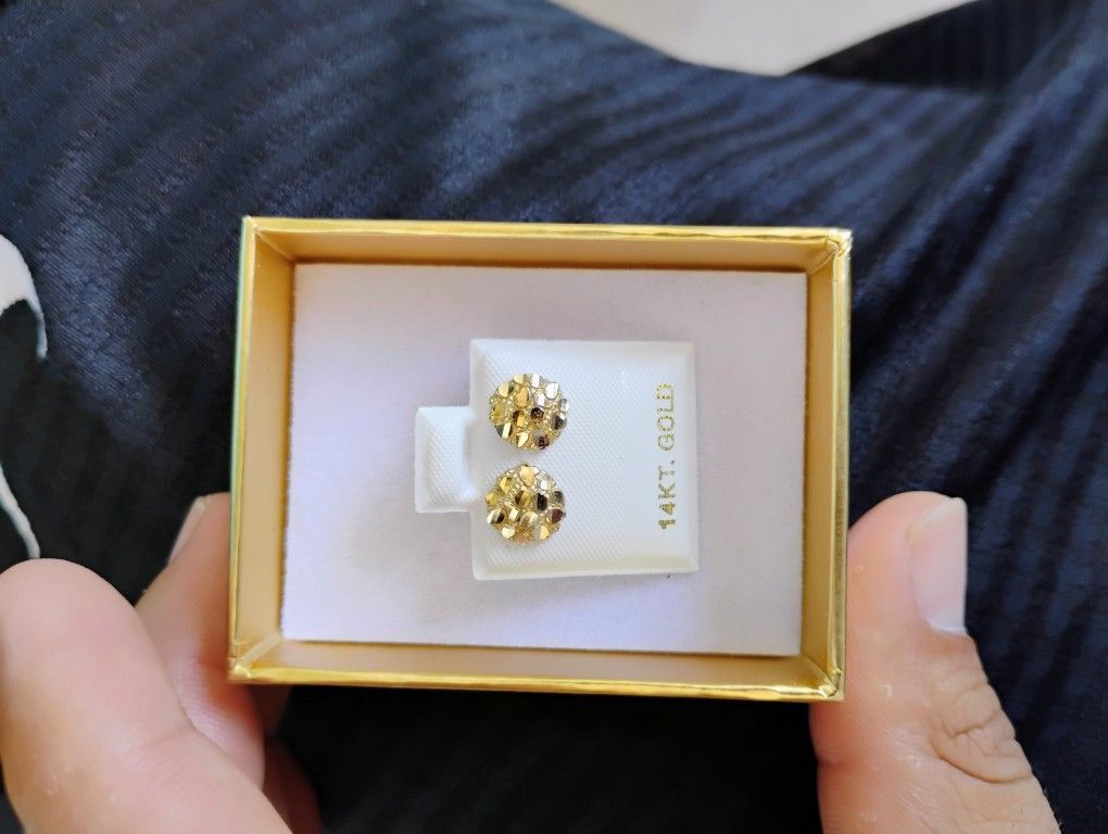 Gold Ear Rings 14k