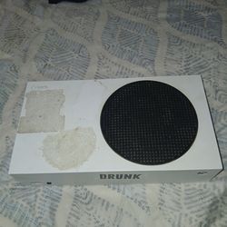 Xbox series s and xbox controller