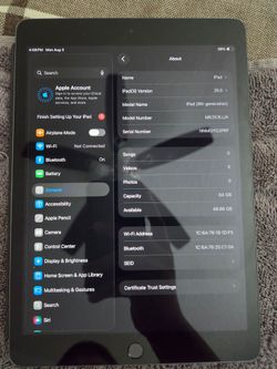 Ipad Gen 9 with keyboard