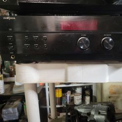 Insignia Am/ Fm Stereo Receiver NS-R2001