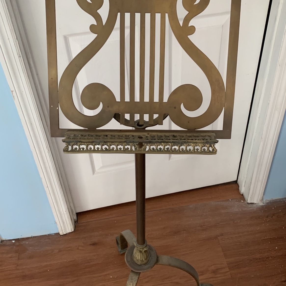 Antique Brass Music Stand for Sale in New Port Richey, FL OfferUp
