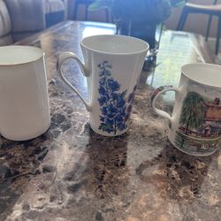 Mugs 
