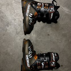 Dalbello Viper 90 Ski Boots