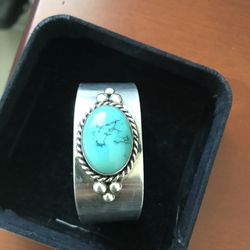 .925 Sterling Silver Cuff Torquise Bracelet 