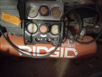 RIDGID 4.5-Gallon Twin-Stack Air Compressor