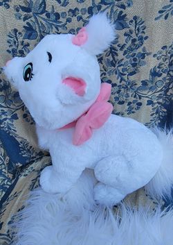 Disney Store The Aristocats Stuffed Animal Plush Marie 12 Super Long Tail  White for Sale in Simi Valley, CA - OfferUp