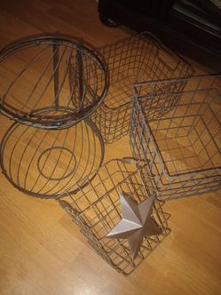 Assorted metal baskets