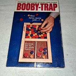 Vintage 1965 Booby-Trap Spring Bar Game In Excellent Condition (Is Complete Nothing Missing)