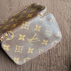 Louis Vuitton Key Zip Bag