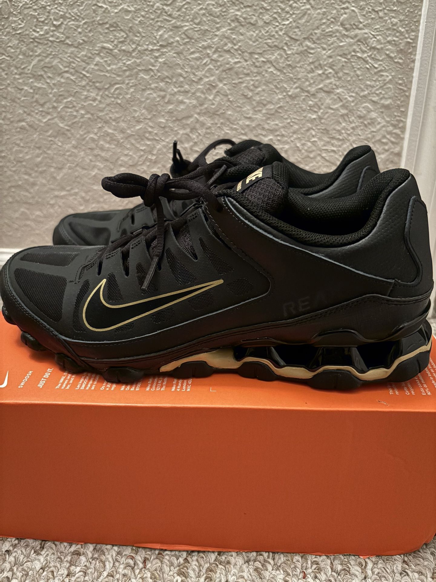Nike Reax 8 TR Mesh Black Metallic Gold Running Shoes ‼️STEAL PRICE ‼️Size 11M $65
