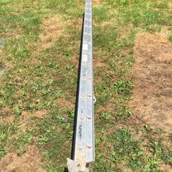 28 Ft Aluminum Ladder 