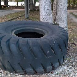 Tractor Tire (Not For Road Use) -old