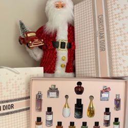 Perfume Set Perfect For Mothers Day 