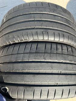 2 used tires 245-35-19 michelin pilot super sport with 80% of life tread
