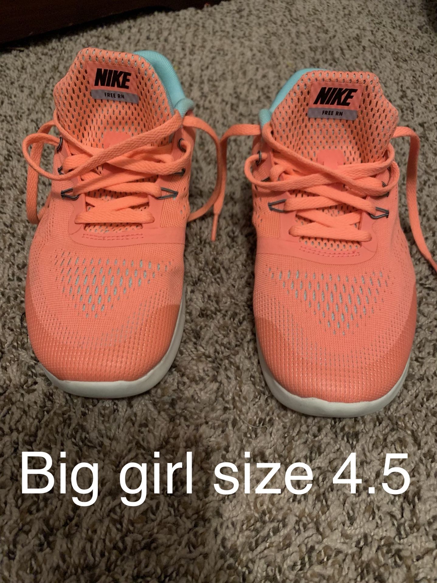 Girl’s Nike’s Size 4.5