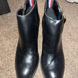 Women’s Tommy Hilfiger Booties 