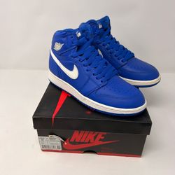 Jordan 1 Retro High Hyper Royal Size 4.5