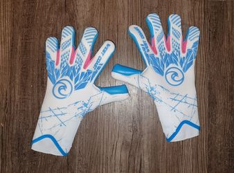 West Coast Goalkeeping Raptor Typhoon Goalkeeper Gloves Pre Owned