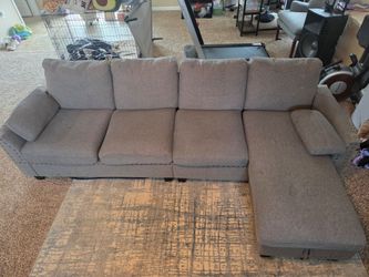Couch - Sectional - Gray