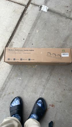 Modern Bathroom Vanity Light