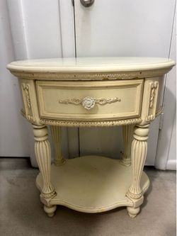 Solid Nightstand
