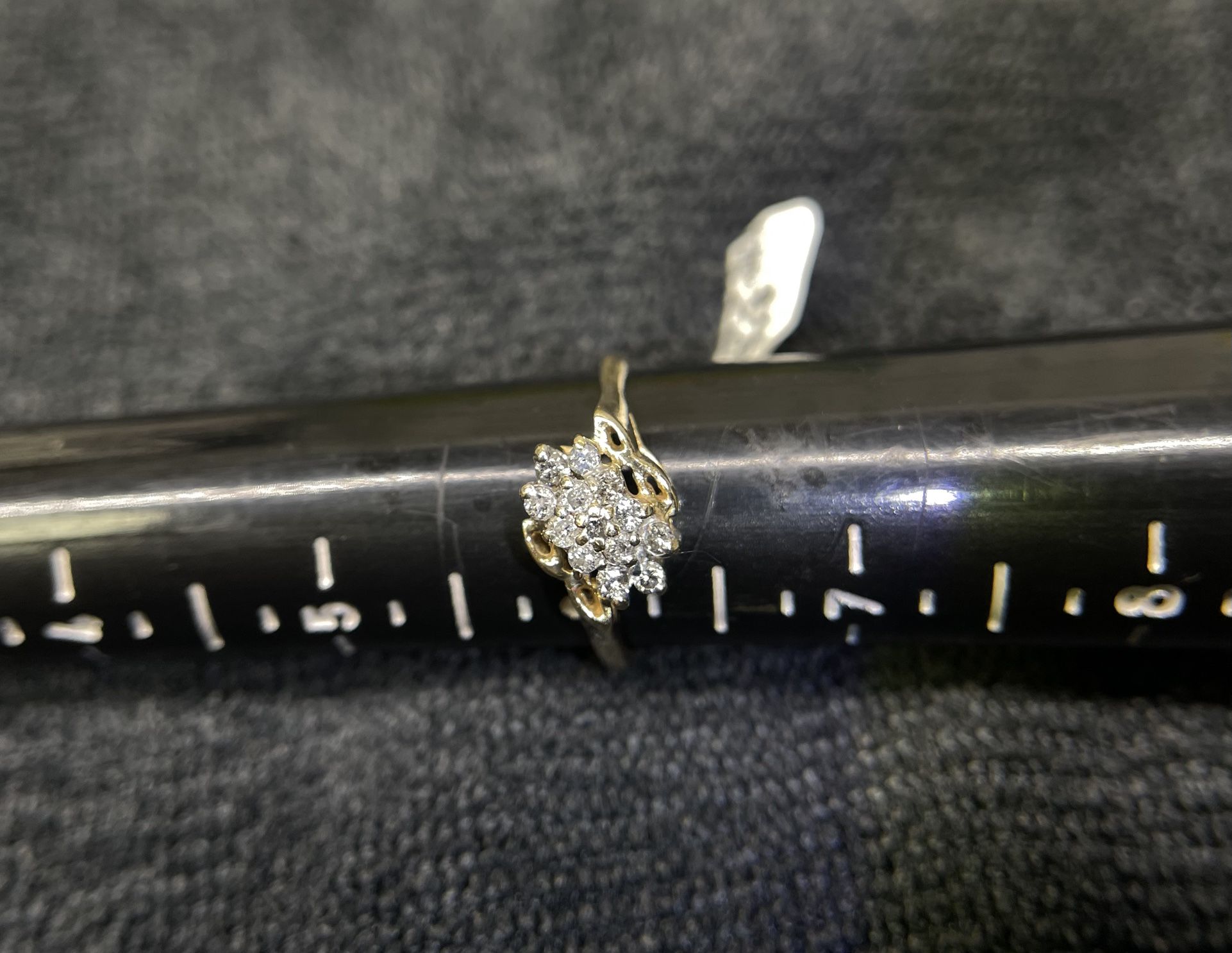 10k Lady’s Gold Diamond Ring
