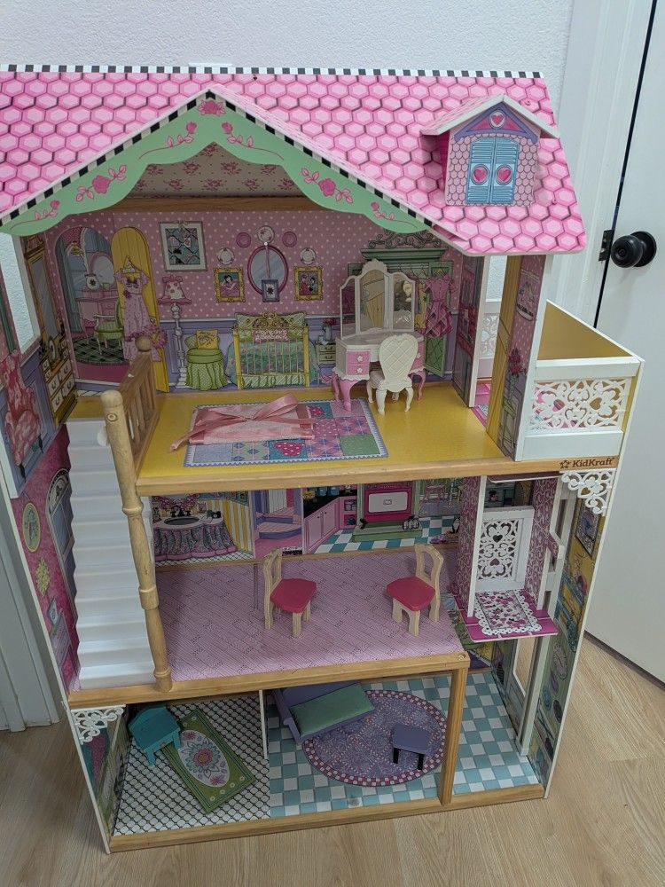 Beautiful Barbie Doll House 