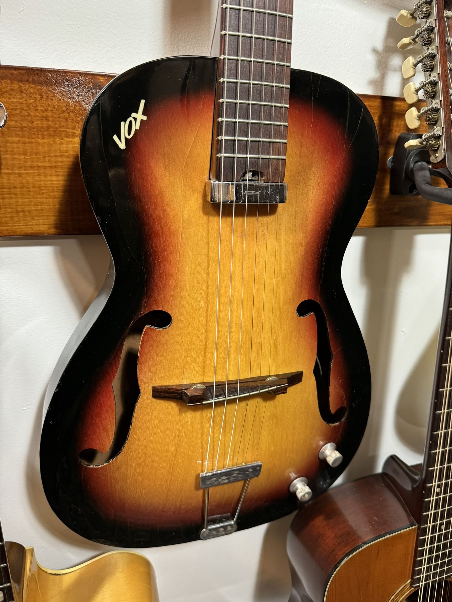 Vintage 60s Vox Student Prince Thinline Hollowbody Guitar