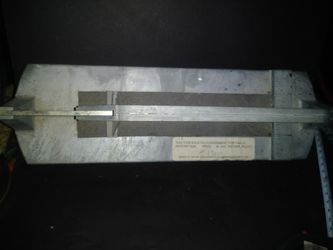 Metal paper cutter