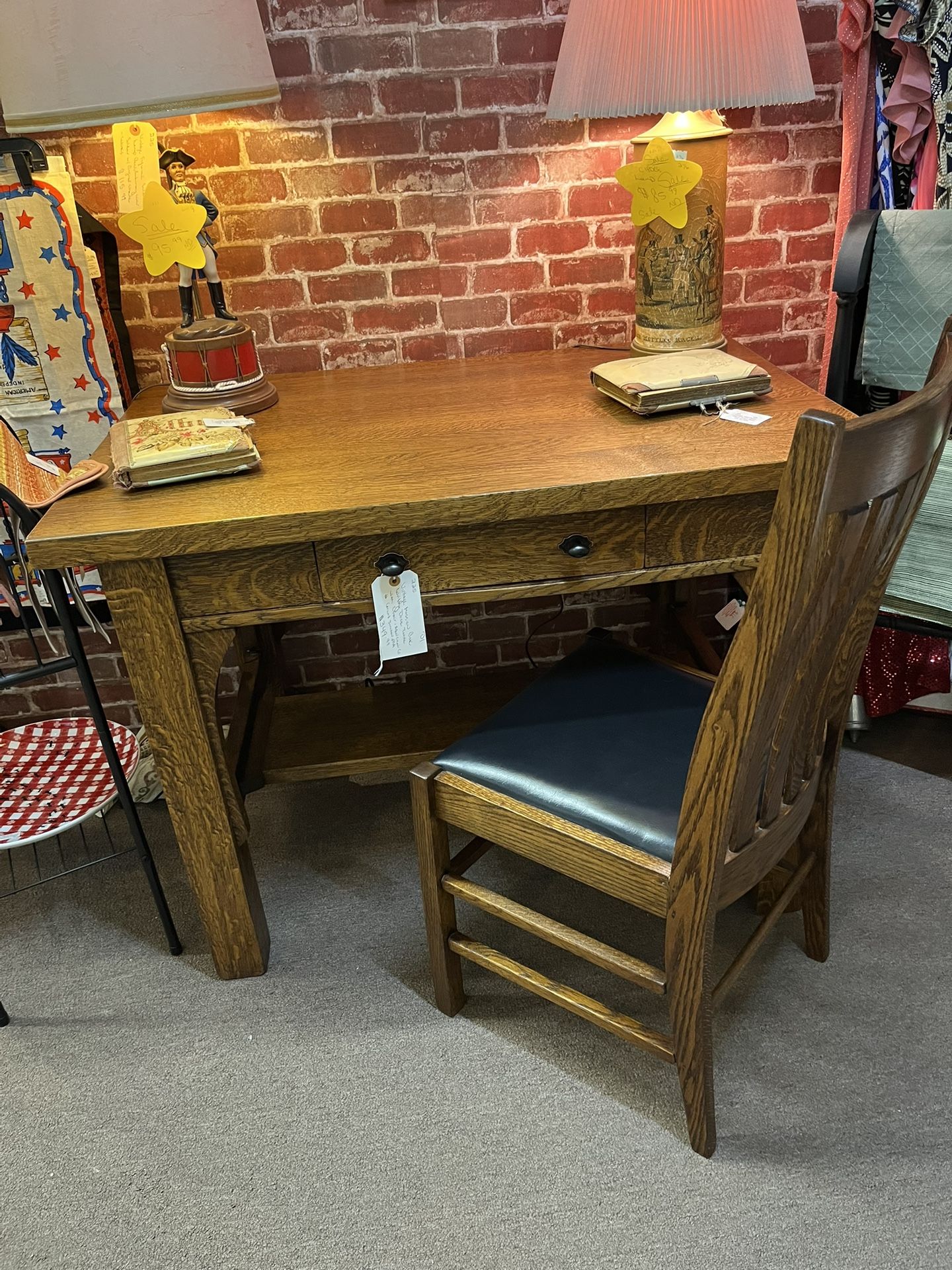 Vintage mission oak desk - table with chair