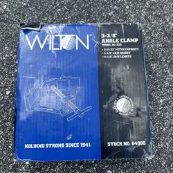 Wilton Angle Clamp