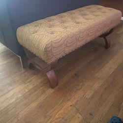Mid Century Piece In Good Condition