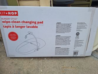 Skin hop changing pad