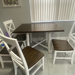 Wood Table Kitchen / Dining & Chairs 
