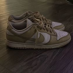 Nike Dunks 